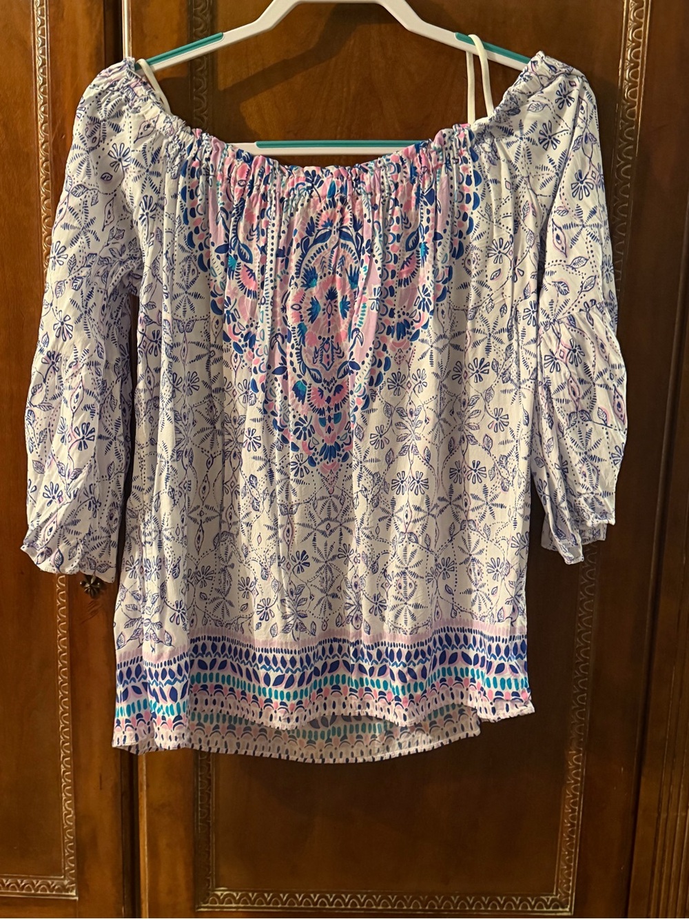 Lilly Pulitzer Boho Off-Shoulder Peasant Top in White with Blue & Pink Print